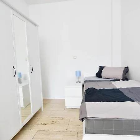 Lägenhet Boardinghouse In *free Wifi* Köln