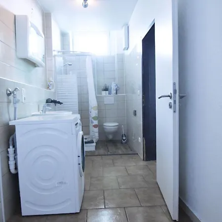 Boardinghouse In *free Wifi*